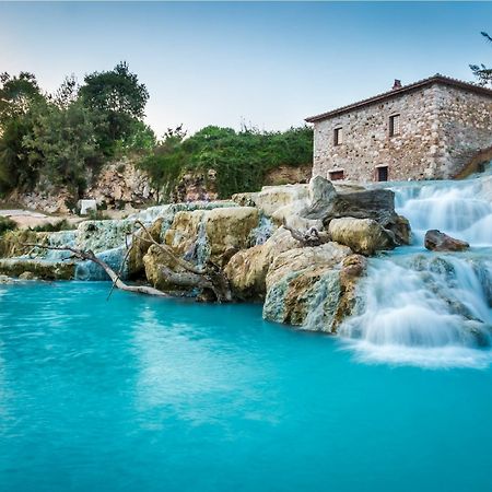 Bio Agriturismo Le Cascatelle Saturnia Buitenkant foto