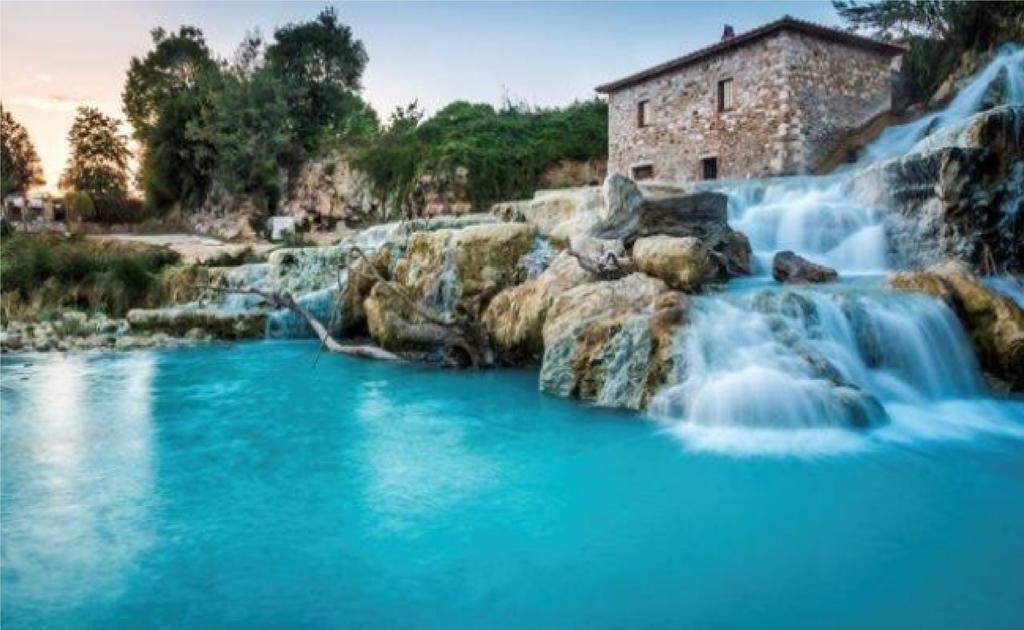 Bio Agriturismo Le Cascatelle Saturnia Buitenkant foto