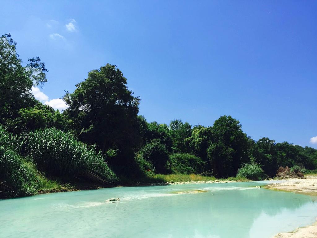 Bio Agriturismo Le Cascatelle Saturnia Buitenkant foto