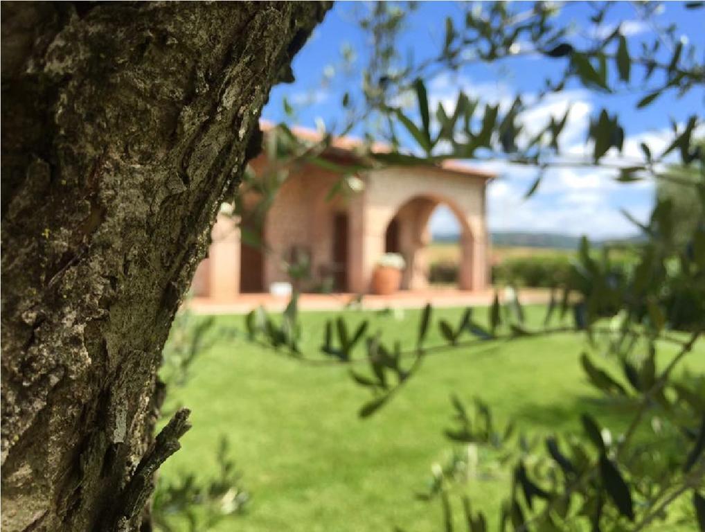 Bio Agriturismo Le Cascatelle Saturnia Buitenkant foto