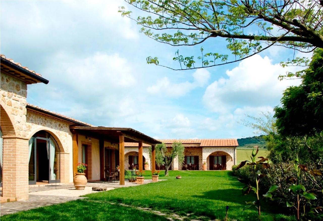 Bio Agriturismo Le Cascatelle Saturnia Buitenkant foto